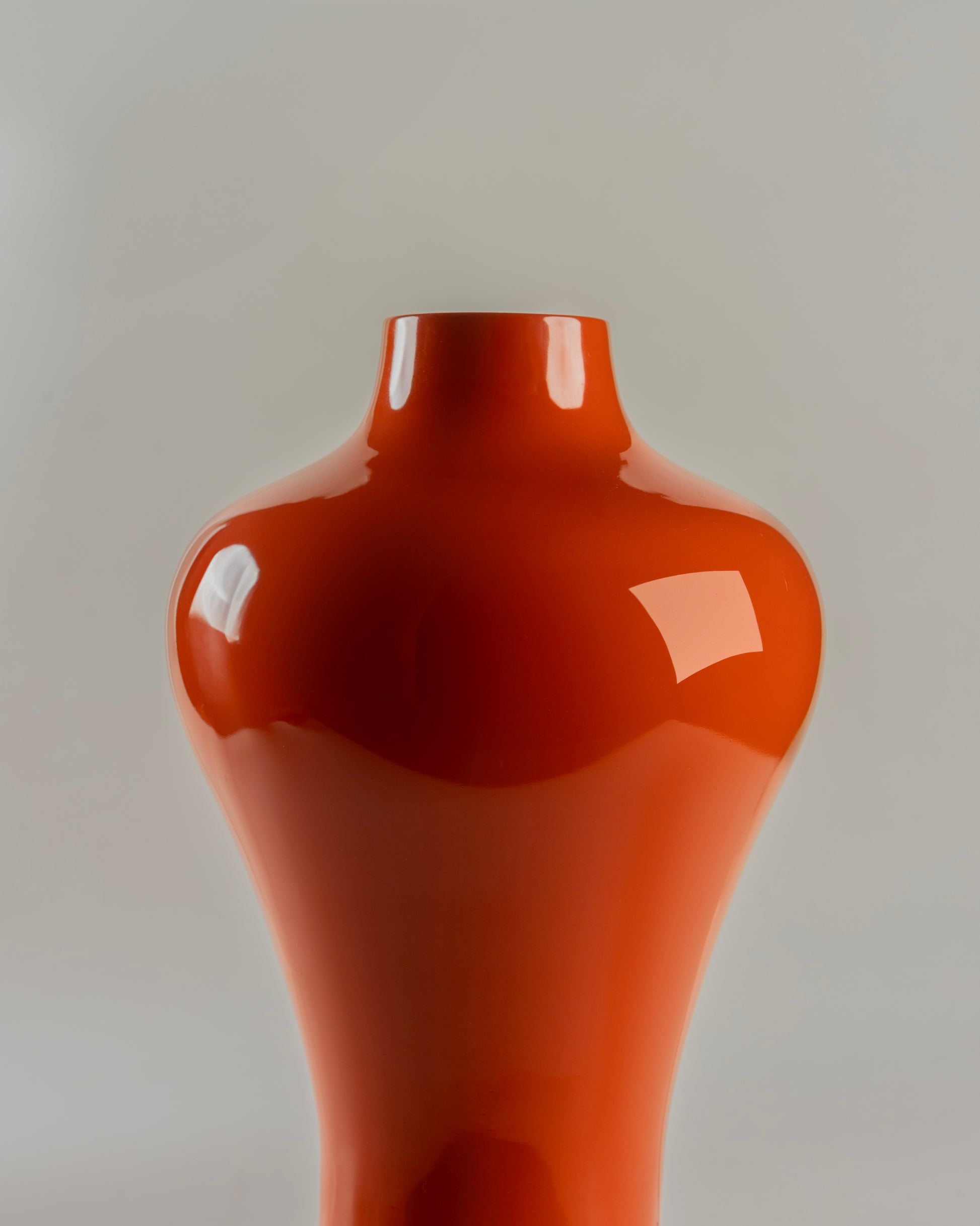 Cerovia - designer spherical ceramic accent for contemporary luxury home decor by Olkap