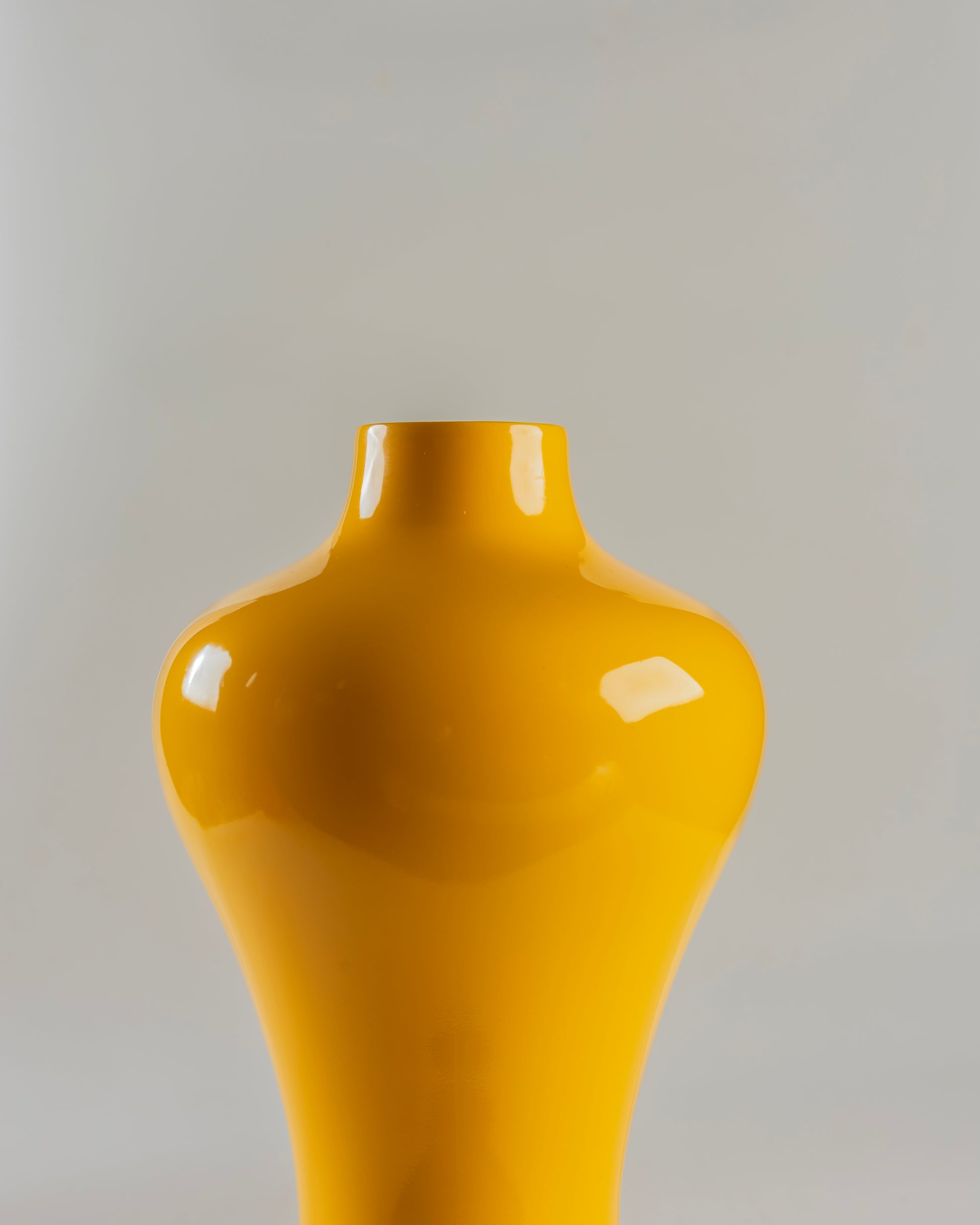 Cerovia - designer spherical ceramic accent for contemporary luxury home decor by Olkap