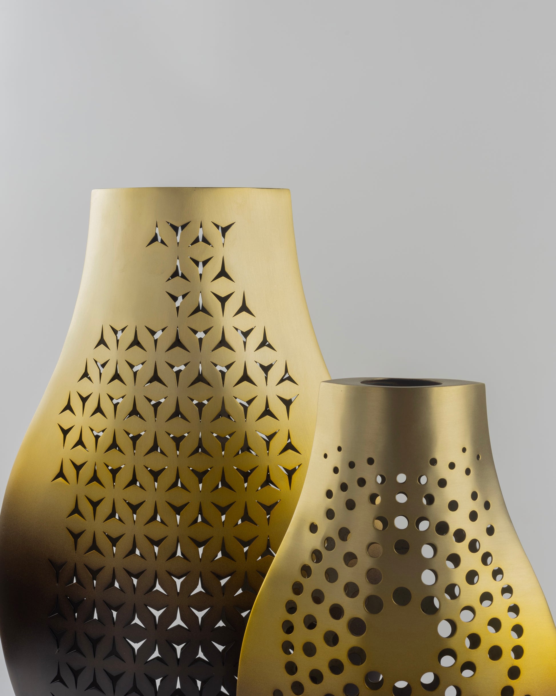 Perfora - premium decorative metal holder for high-end home interiors by Olkap