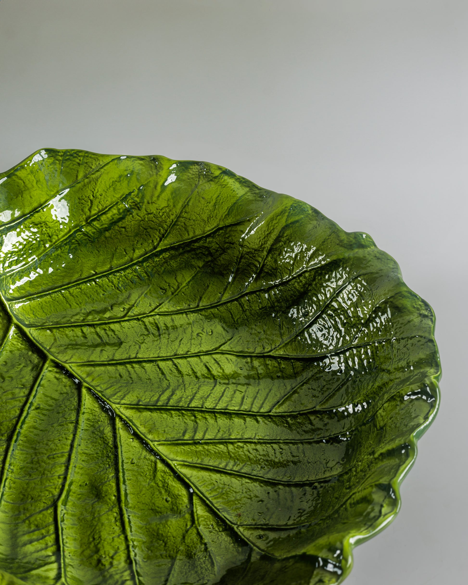 Verda - premium handmade metal accent piece for luxury home interiors by Olkap